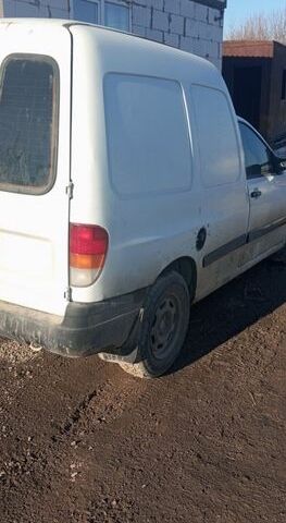 Белый Сеат Инка, объемом двигателя 0 л и пробегом 260 тыс. км за 1800 $, фото 1 на Automoto.ua