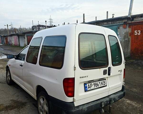 Белый Сеат Инка, объемом двигателя 1.9 л и пробегом 300 тыс. км за 1700 $, фото 1 на Automoto.ua