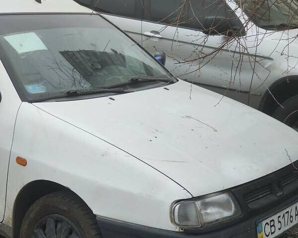 Білий Сеат Inca, об'ємом двигуна 1.4 л та пробігом 179 тис. км за 1400 $, фото 1 на Automoto.ua
