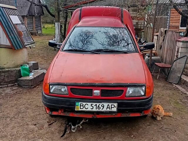 Червоний Сеат Inca, об'ємом двигуна 1.9 л та пробігом 0 тис. км за 700 $, фото 1 на Automoto.ua