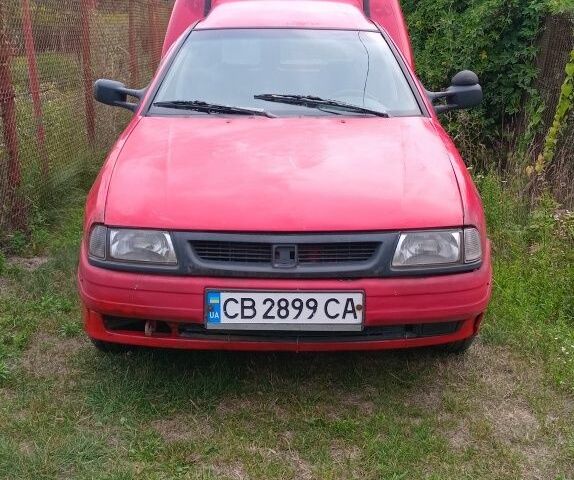 Красный Сеат Инка, объемом двигателя 1.6 л и пробегом 180 тыс. км за 1350 $, фото 1 на Automoto.ua