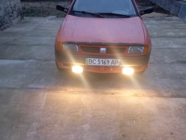 Червоний Сеат Inca, об'ємом двигуна 1.9 л та пробігом 289 тис. км за 945 $, фото 1 на Automoto.ua