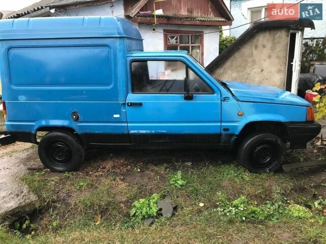 Сеат Inca, об'ємом двигуна 1.6 л та пробігом 200 тис. км за 894 $, фото 1 на Automoto.ua