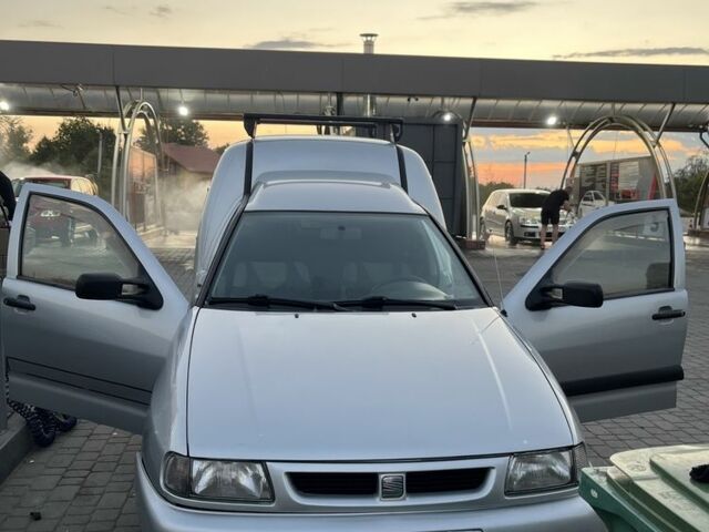 Сірий Сеат Inca, об'ємом двигуна 1.9 л та пробігом 1 тис. км за 2300 $, фото 1 на Automoto.ua