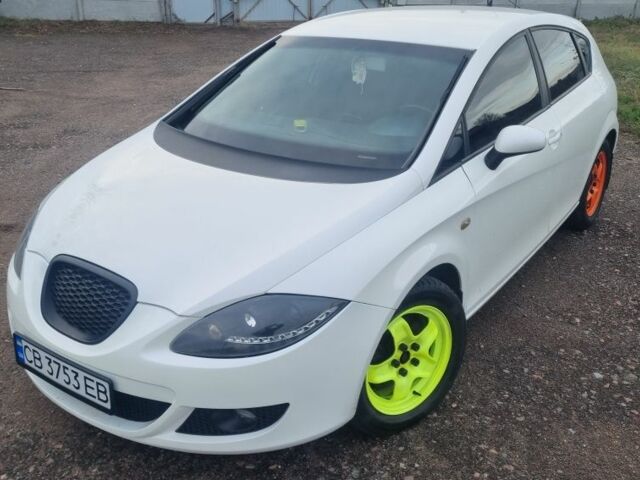 Білий Сеат Leon, об'ємом двигуна 2 л та пробігом 260 тис. км за 5500 $, фото 1 на Automoto.ua