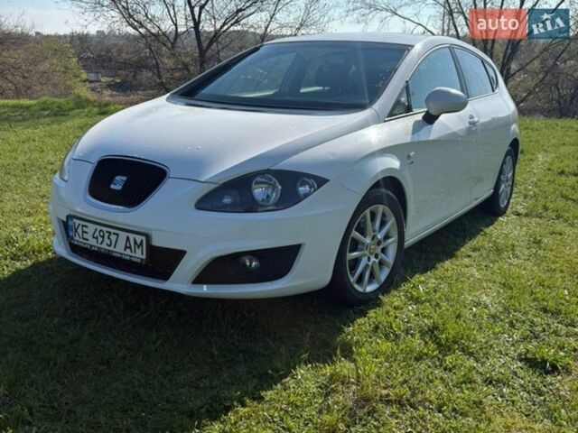 Белый Сеат Леон, объемом двигателя 1.8 л и пробегом 173 тыс. км за 6500 $, фото 1 на Automoto.ua