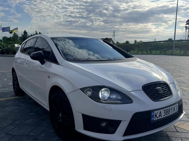 Білий Сеат Leon, об'ємом двигуна 1.6 л та пробігом 212 тис. км за 6200 $, фото 1 на Automoto.ua