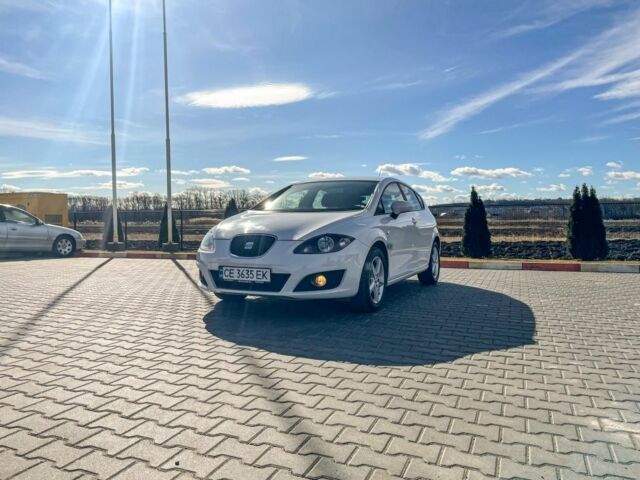 Білий Сеат Leon, об'ємом двигуна 0.14 л та пробігом 129 тис. км за 7500 $, фото 1 на Automoto.ua