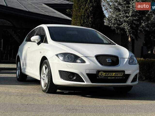 Білий Сеат Leon, об'ємом двигуна 1.39 л та пробігом 256 тис. км за 6200 $, фото 1 на Automoto.ua