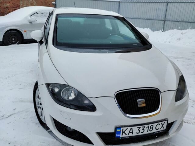 Білий Сеат Leon, об'ємом двигуна 1.39 л та пробігом 199 тис. км за 6400 $, фото 1 на Automoto.ua