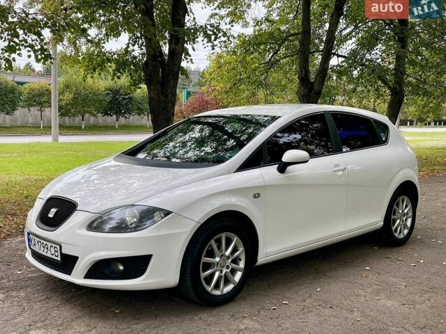 Білий Сеат Leon, об'ємом двигуна 1.6 л та пробігом 282 тис. км за 6000 $, фото 1 на Automoto.ua