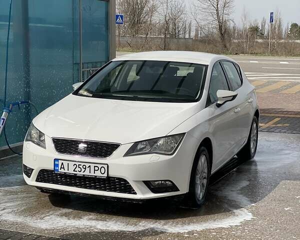Белый Сеат Леон, объемом двигателя 1.2 л и пробегом 200 тыс. км за 6800 $, фото 1 на Automoto.ua