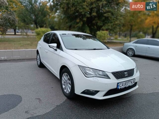 Білий Сеат Leon, об'ємом двигуна 1.2 л та пробігом 110 тис. км за 8700 $, фото 1 на Automoto.ua