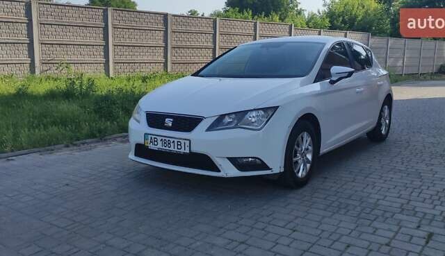 Білий Сеат Leon, об'ємом двигуна 1.2 л та пробігом 142 тис. км за 8500 $, фото 1 на Automoto.ua