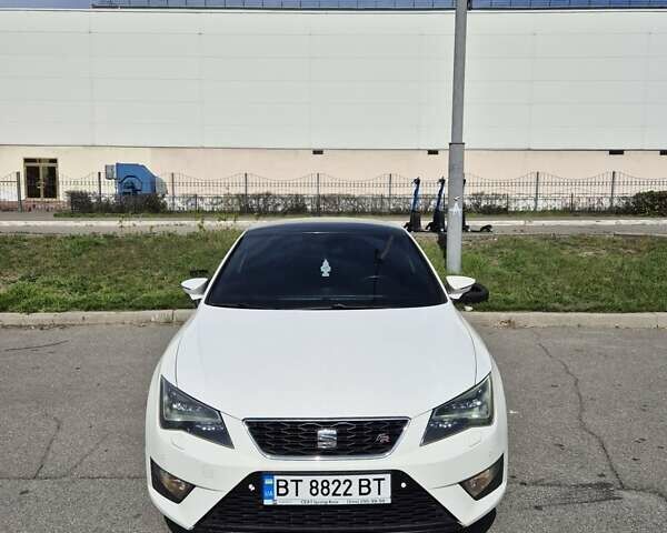 Белый Сеат Леон, объемом двигателя 1.8 л и пробегом 146 тыс. км за 10999 $, фото 1 на Automoto.ua