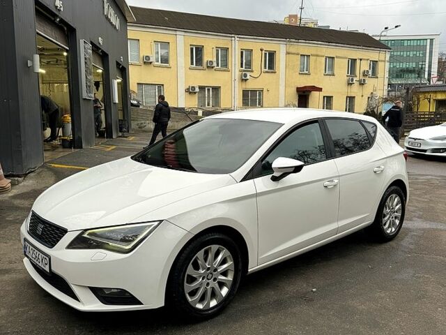 Білий Сеат Leon, об'ємом двигуна 1.6 л та пробігом 231 тис. км за 10600 $, фото 1 на Automoto.ua