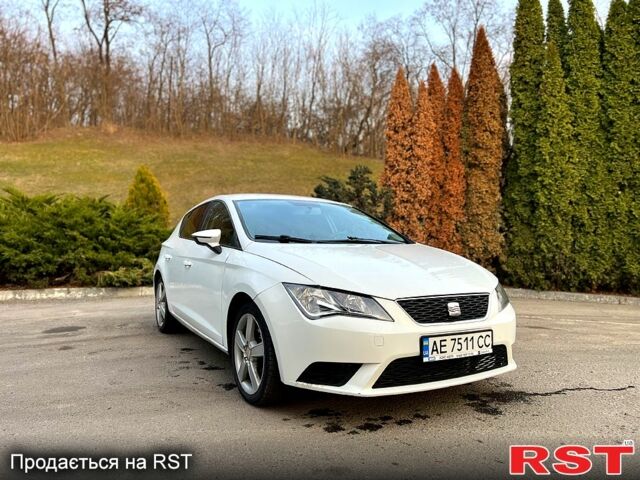 Белый Сеат Леон, объемом двигателя 1.6 л и пробегом 180 тыс. км за 11500 $, фото 1 на Automoto.ua