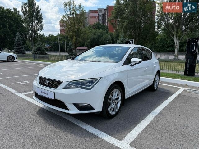 Белый Сеат Леон, объемом двигателя 1.4 л и пробегом 130 тыс. км за 12900 $, фото 1 на Automoto.ua