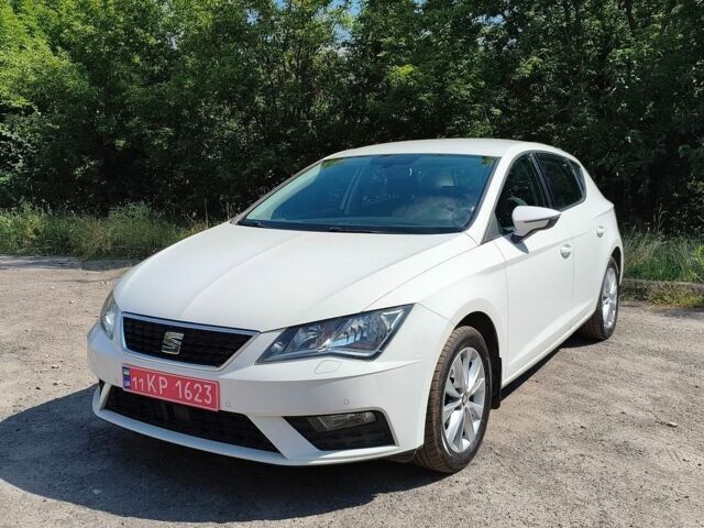 Белый Сеат Леон, объемом двигателя 1.5 л и пробегом 135 тыс. км за 12500 $, фото 1 на Automoto.ua