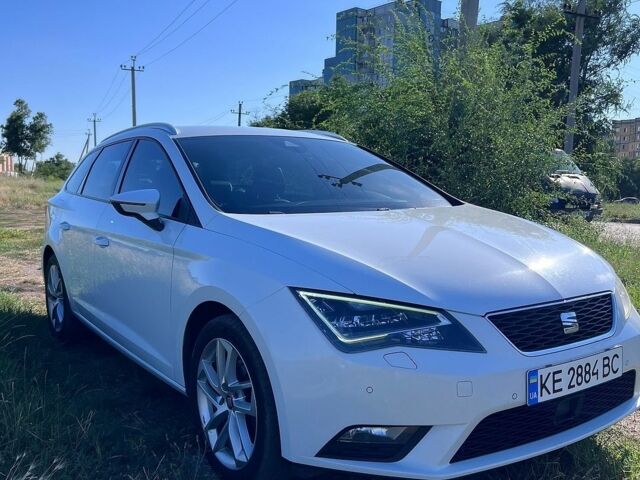 Белый Сеат Леон, объемом двигателя 1.97 л и пробегом 221 тыс. км за 10990 $, фото 1 на Automoto.ua