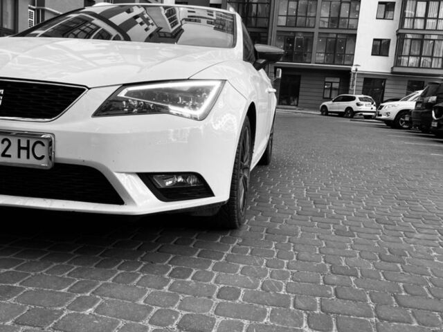 Білий Сеат Leon, об'ємом двигуна 1.2 л та пробігом 119 тис. км за 12400 $, фото 1 на Automoto.ua
