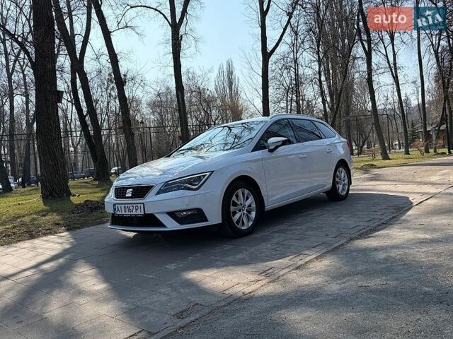 Белый Сеат Леон, объемом двигателя 1.6 л и пробегом 235 тыс. км за 14400 $, фото 1 на Automoto.ua