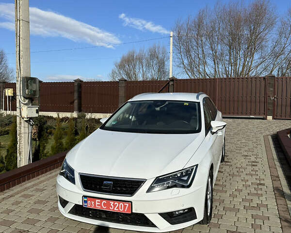 Білий Сеат Leon, об'ємом двигуна 1.6 л та пробігом 248 тис. км за 14550 $, фото 1 на Automoto.ua