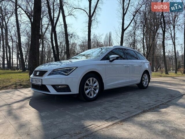 Белый Сеат Леон, объемом двигателя 1.6 л и пробегом 237 тыс. км за 13999 $, фото 1 на Automoto.ua