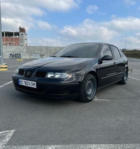 Черный Сеат Леон, объемом двигателя 1.39 л и пробегом 320 тыс. км за 4400 $, фото 1 на Automoto.ua