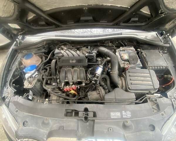 Черный Сеат Леон, объемом двигателя 1.6 л и пробегом 279 тыс. км за 5000 $, фото 1 на Automoto.ua