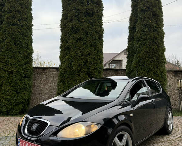 Черный Сеат Леон, объемом двигателя 1.6 л и пробегом 248 тыс. км за 4450 $, фото 1 на Automoto.ua