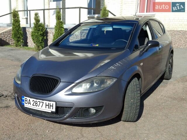 Черный Сеат Леон, объемом двигателя 1.6 л и пробегом 252 тыс. км за 4500 $, фото 1 на Automoto.ua