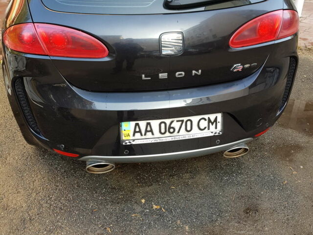 Чорний Сеат Leon, об'ємом двигуна 1.6 л та пробігом 216 тис. км за 5200 $, фото 1 на Automoto.ua