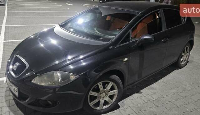 Черный Сеат Леон, объемом двигателя 1.97 л и пробегом 211 тыс. км за 4999 $, фото 1 на Automoto.ua