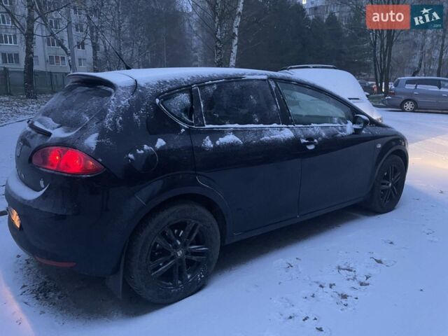 Черный Сеат Леон, объемом двигателя 1.6 л и пробегом 178 тыс. км за 5700 $, фото 1 на Automoto.ua
