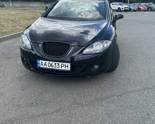 Чорний Сеат Leon, об'ємом двигуна 1.6 л та пробігом 277 тис. км за 5200 $, фото 1 на Automoto.ua
