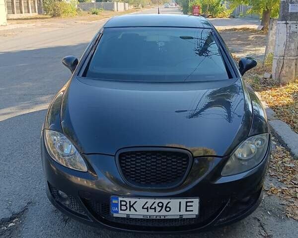 Черный Сеат Леон, объемом двигателя 0 л и пробегом 230 тыс. км за 4300 $, фото 1 на Automoto.ua