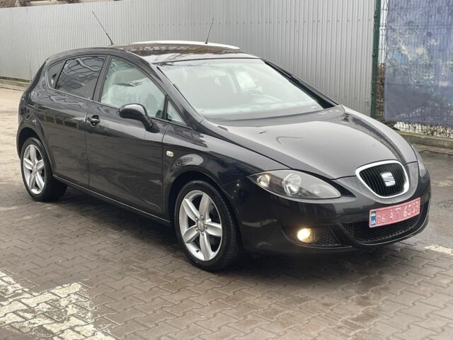 Чорний Сеат Leon, об'ємом двигуна 2 л та пробігом 205 тис. км за 6800 $, фото 1 на Automoto.ua