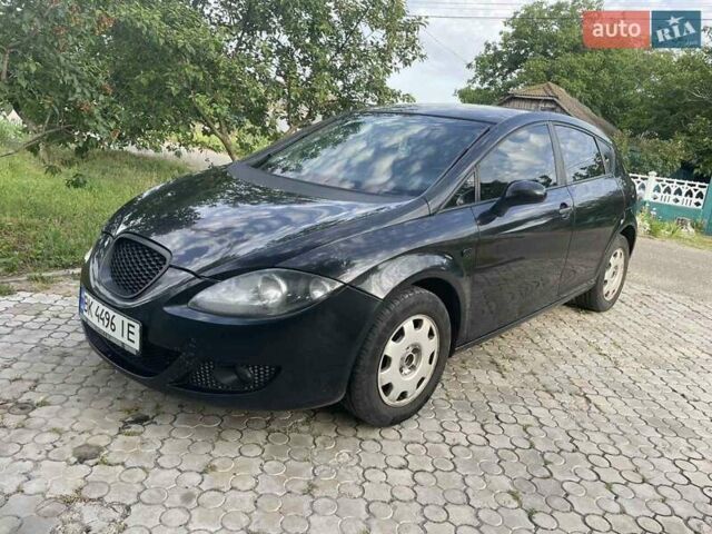 Черный Сеат Леон, объемом двигателя 1.6 л и пробегом 250 тыс. км за 4300 $, фото 1 на Automoto.ua