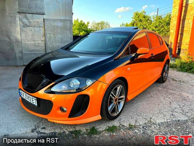 Чорний Сеат Leon, об'ємом двигуна 2 л та пробігом 203 тис. км за 4500 $, фото 1 на Automoto.ua