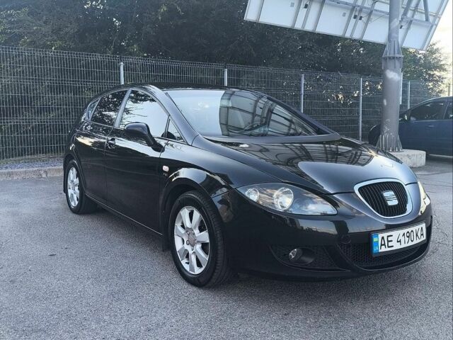 Чорний Сеат Leon, об'ємом двигуна 1.98 л та пробігом 302 тис. км за 5000 $, фото 1 на Automoto.ua