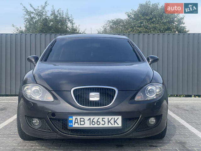 Черный Сеат Леон, объемом двигателя 1.98 л и пробегом 228 тыс. км за 7900 $, фото 1 на Automoto.ua