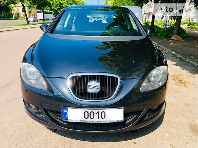 Чорний Сеат Leon, об'ємом двигуна 1.6 л та пробігом 240 тис. км за 6500 $, фото 1 на Automoto.ua