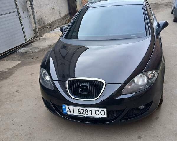 Черный Сеат Леон, объемом двигателя 1.8 л и пробегом 179 тыс. км за 5200 $, фото 1 на Automoto.ua