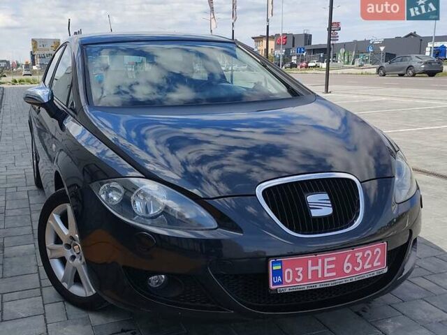 Черный Сеат Леон, объемом двигателя 1.6 л и пробегом 217 тыс. км за 5600 $, фото 1 на Automoto.ua