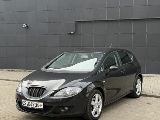 Черный Сеат Леон, объемом двигателя 1.9 л и пробегом 330 тыс. км за 2800 $, фото 1 на Automoto.ua