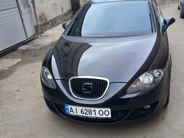 Черный Сеат Леон, объемом двигателя 1.8 л и пробегом 179 тыс. км за 5200 $, фото 1 на Automoto.ua