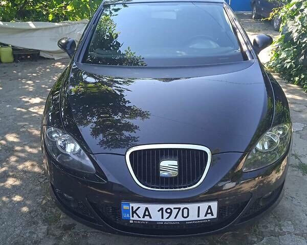 Чорний Сеат Leon, об'ємом двигуна 1.8 л та пробігом 230 тис. км за 5800 $, фото 1 на Automoto.ua