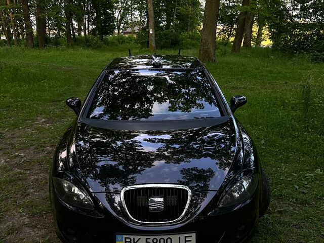 Чорний Сеат Leon, об'ємом двигуна 1.8 л та пробігом 255 тис. км за 5499 $, фото 1 на Automoto.ua