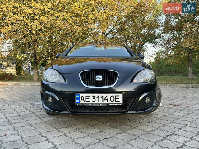 Сеат Леон 2009 в Павлограде на Automoto.ua Черный Сеат Леон, объемом двигателя 1.39 л и пробегом 200 тыс. км за 7000 $, фото 1 на Automoto.ua